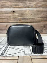 Load image into Gallery viewer, Classic Pebbled Black