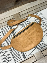 Load image into Gallery viewer, Embossed Spanish Lace (Caramel Latte)