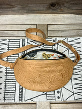 Load image into Gallery viewer, Embossed Spanish Lace (Caramel Latte)