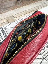 Load image into Gallery viewer, Pebbled Strawberry Jam