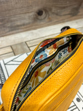 Load image into Gallery viewer, Golden Mustard (Bullhide)