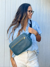 Load image into Gallery viewer, Blueberry Blue (Bullhide)