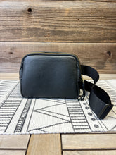 Load image into Gallery viewer, Classic Pebbled Black