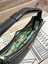 Load image into Gallery viewer, Classic Pebbled Black