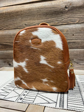 Load image into Gallery viewer, Hair on Hide Brown &amp; White
