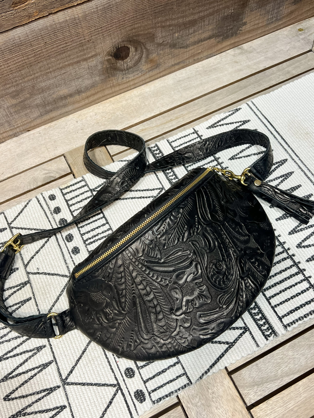 Embossed Spanish Lace (Black)