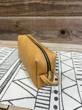 Load image into Gallery viewer, Honey Cornbread
