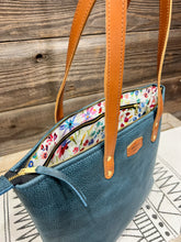 Load image into Gallery viewer, Blueberry Bullhide
