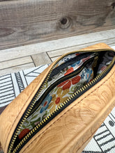 Load image into Gallery viewer, Caramel Latte (Embossed Spanish Lace)
