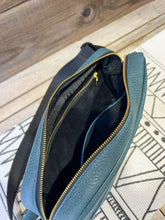 Load image into Gallery viewer, Blueberry Blue (Bullhide)
