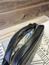 Load image into Gallery viewer, Classic Pebbled Black
