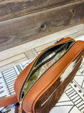 Load image into Gallery viewer, Dark Brown &amp; White Hair on Hide
